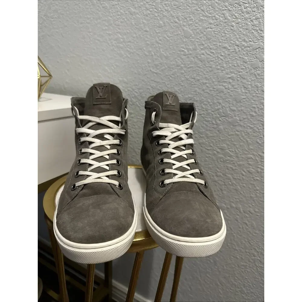 AUTHENTIC LOUIS VUITTON ZIP-UP PEACE SIGN SNEAKERS LV SZ 9.5 (fits USA 10.5)